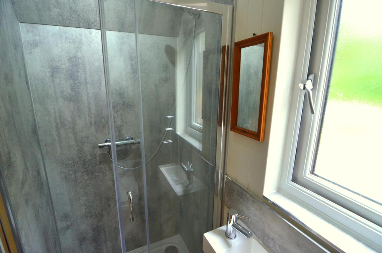 Glenfinnan Retreats, Ash Cabin מראה חיצוני תמונה